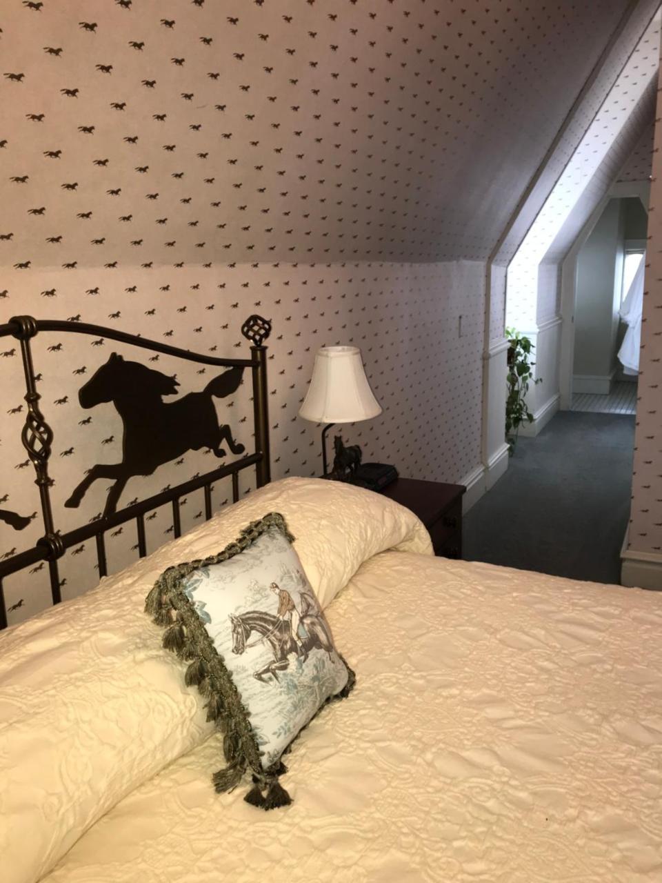Batcheller Mansion Inn Saratoga Springs Room photo
